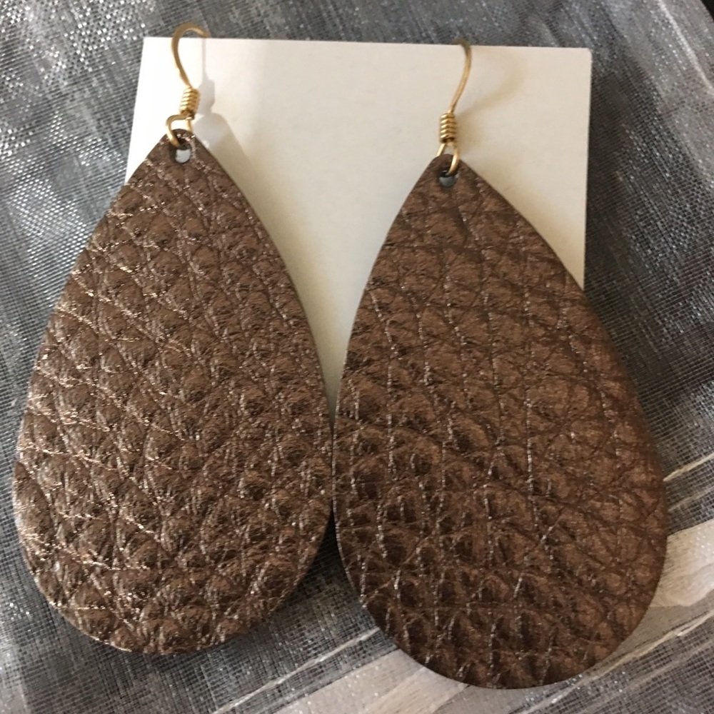 Nickel and suede earrings- bronze